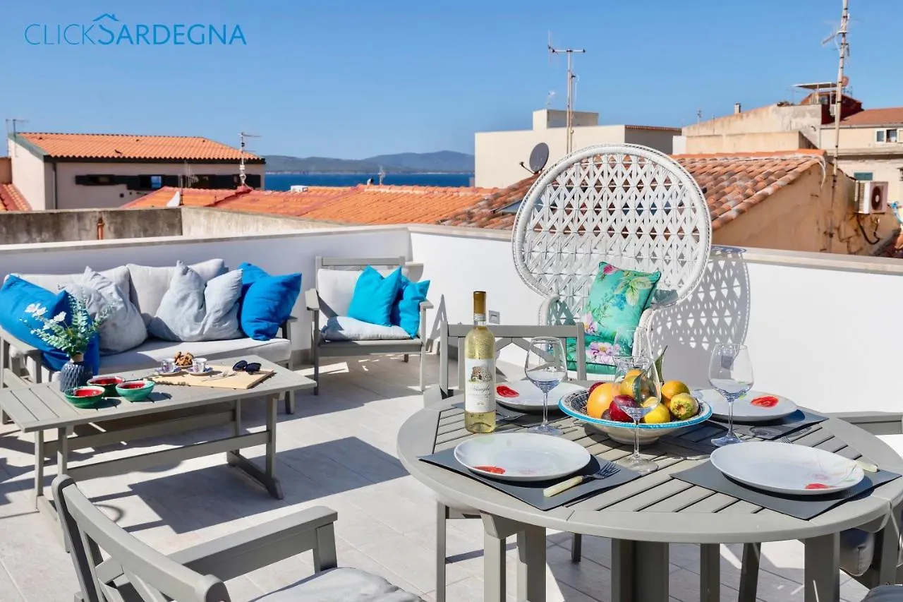 Clicksardinia Alghero Historic Centre Cosy Penthouse With Sea View Terrace דירה